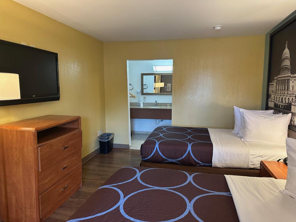 Super 8 By Wyndham Westend Alexandria,Va Washington Dc Area Exterior photo